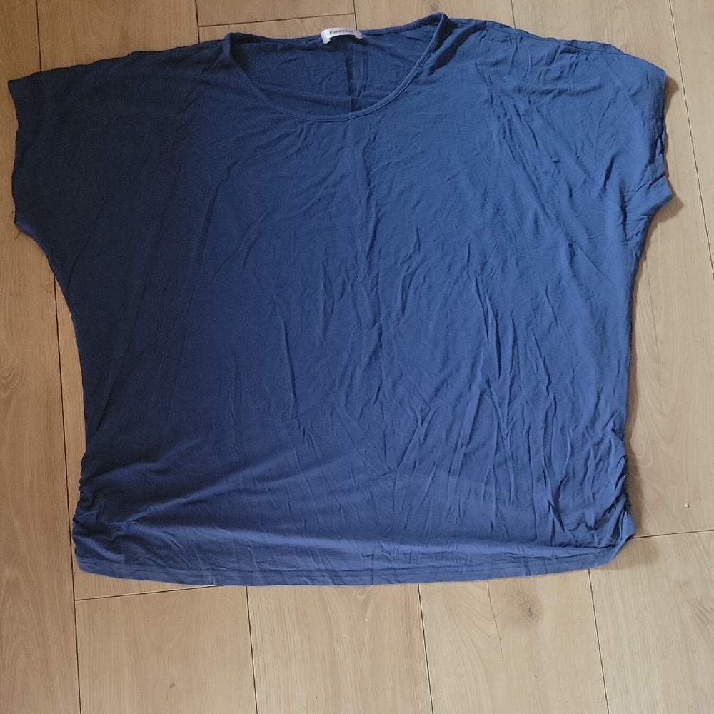 Elegant Navy Blue Women's Short Sleeve Top